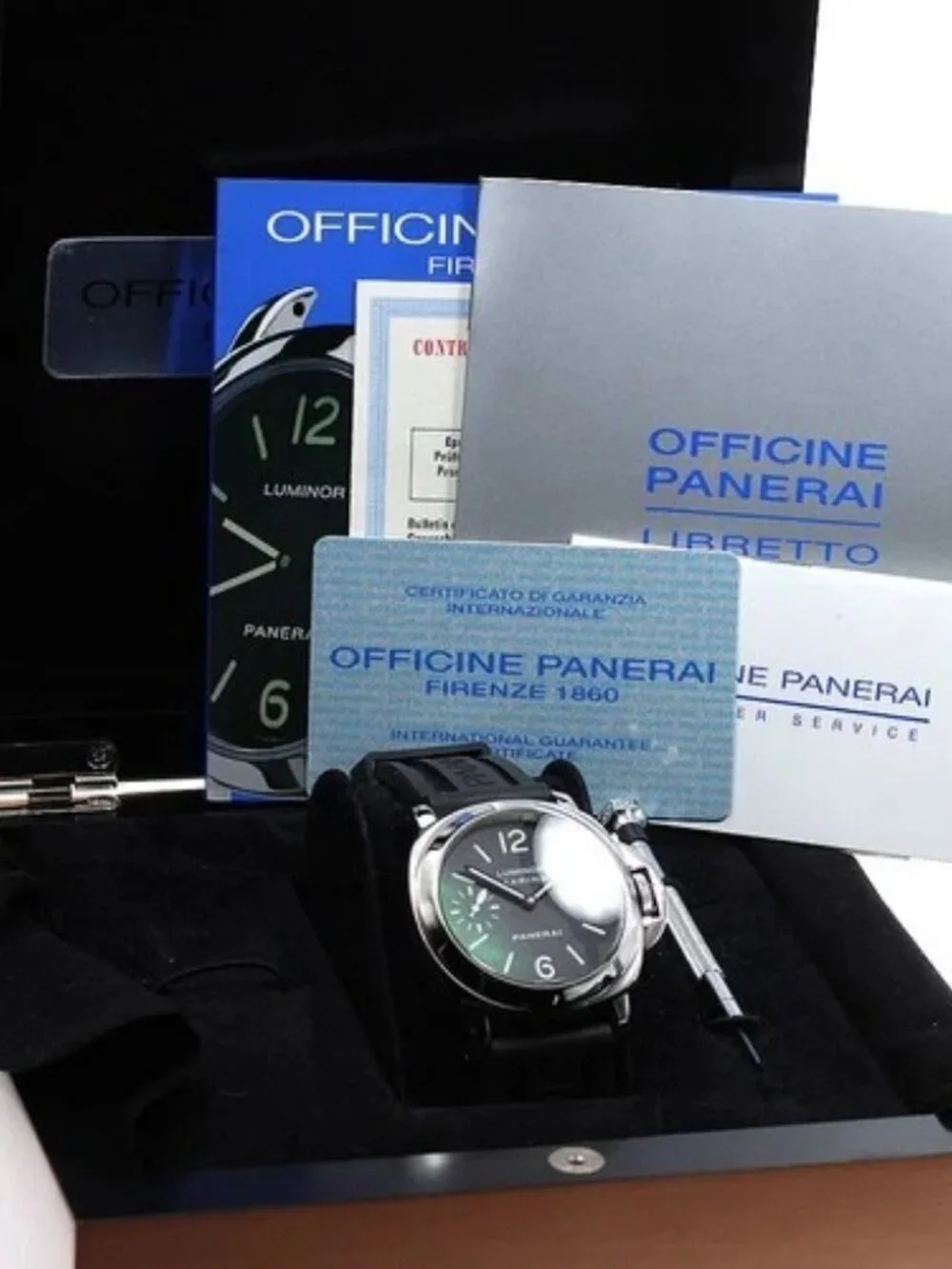 Panerai brand	panerai model	luminor